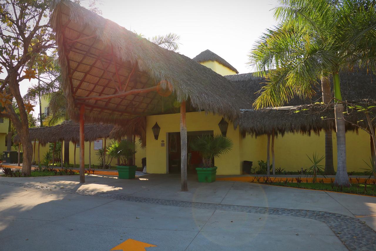 Zar Manzanillo Hotel Kültér fotó