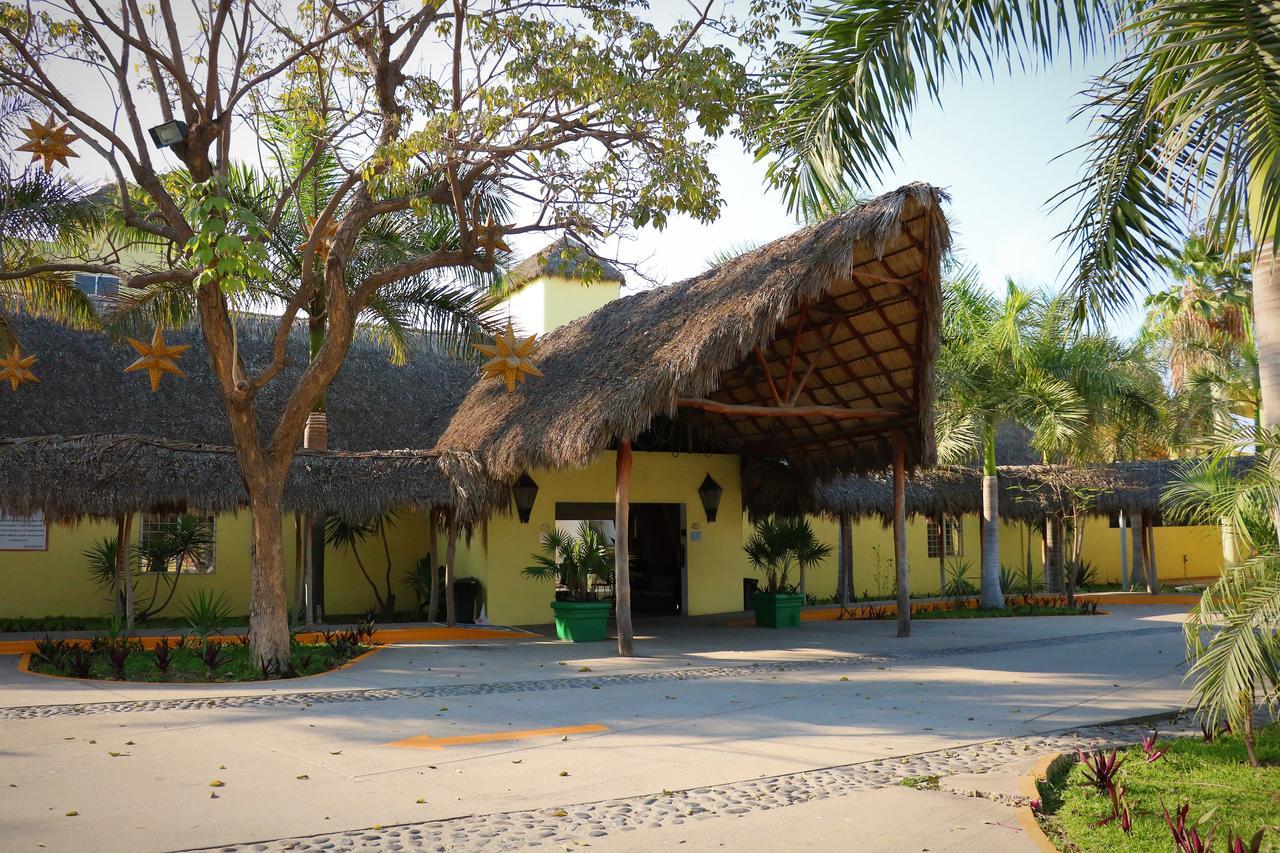 Zar Manzanillo Hotel Kültér fotó