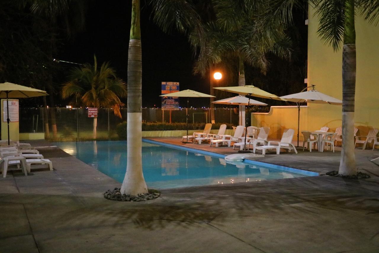 Zar Manzanillo Hotel Kültér fotó