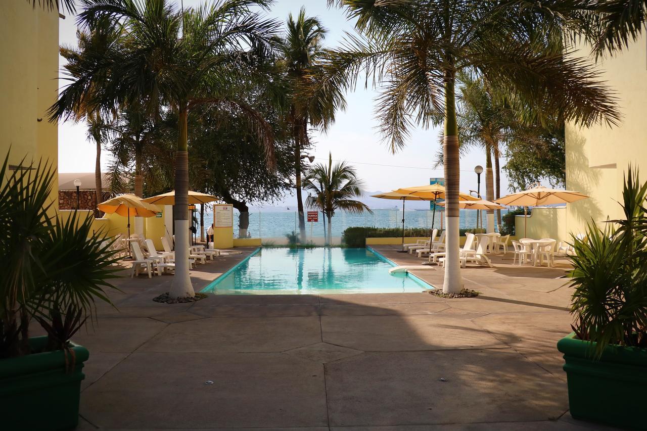 Zar Manzanillo Hotel Kültér fotó